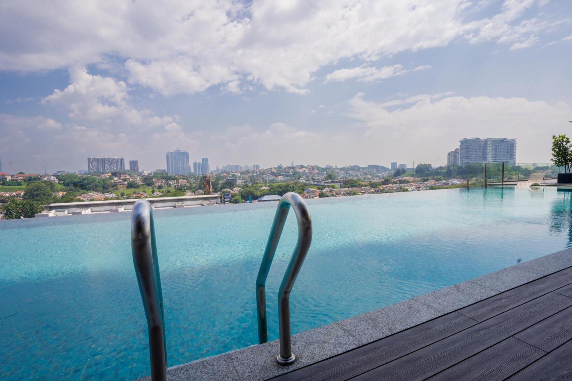 Societe Suites By Ihost Global Kuala Lumpur Exteriör bild