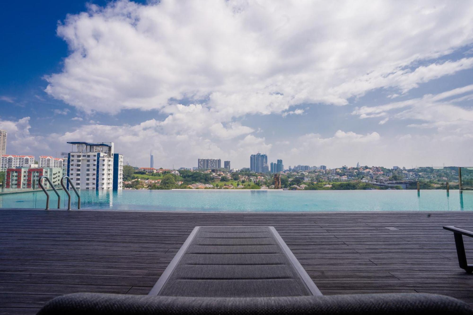 Societe Suites By Ihost Global Kuala Lumpur Exteriör bild